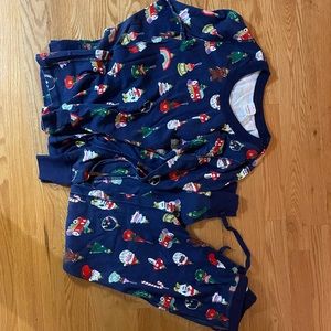 Size medium women’s pajamas from Hanna Andersson